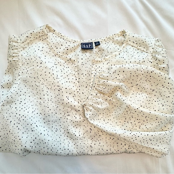 Women’s GAP blouse off white with black dots - Picture 2 of 6